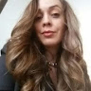 Meet your Posher, Daniela